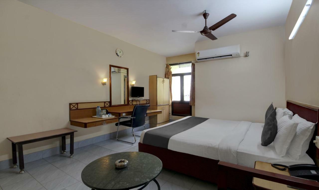 Hotel Saaket Residency Visakhapatnam Exterior foto